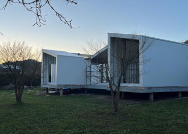 vista de una obra de una casa modular